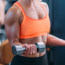 Bceps: aprenda a fortalecer com os exerccios certos