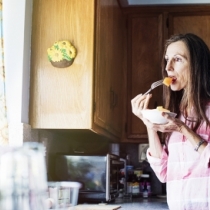 Mastigar bem os alimentos ajuda a emagrecer