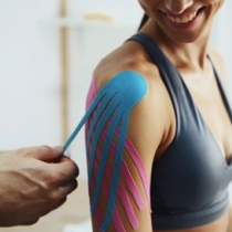 Kinesio Tape funciona mesmo? Saiba onde e como usar